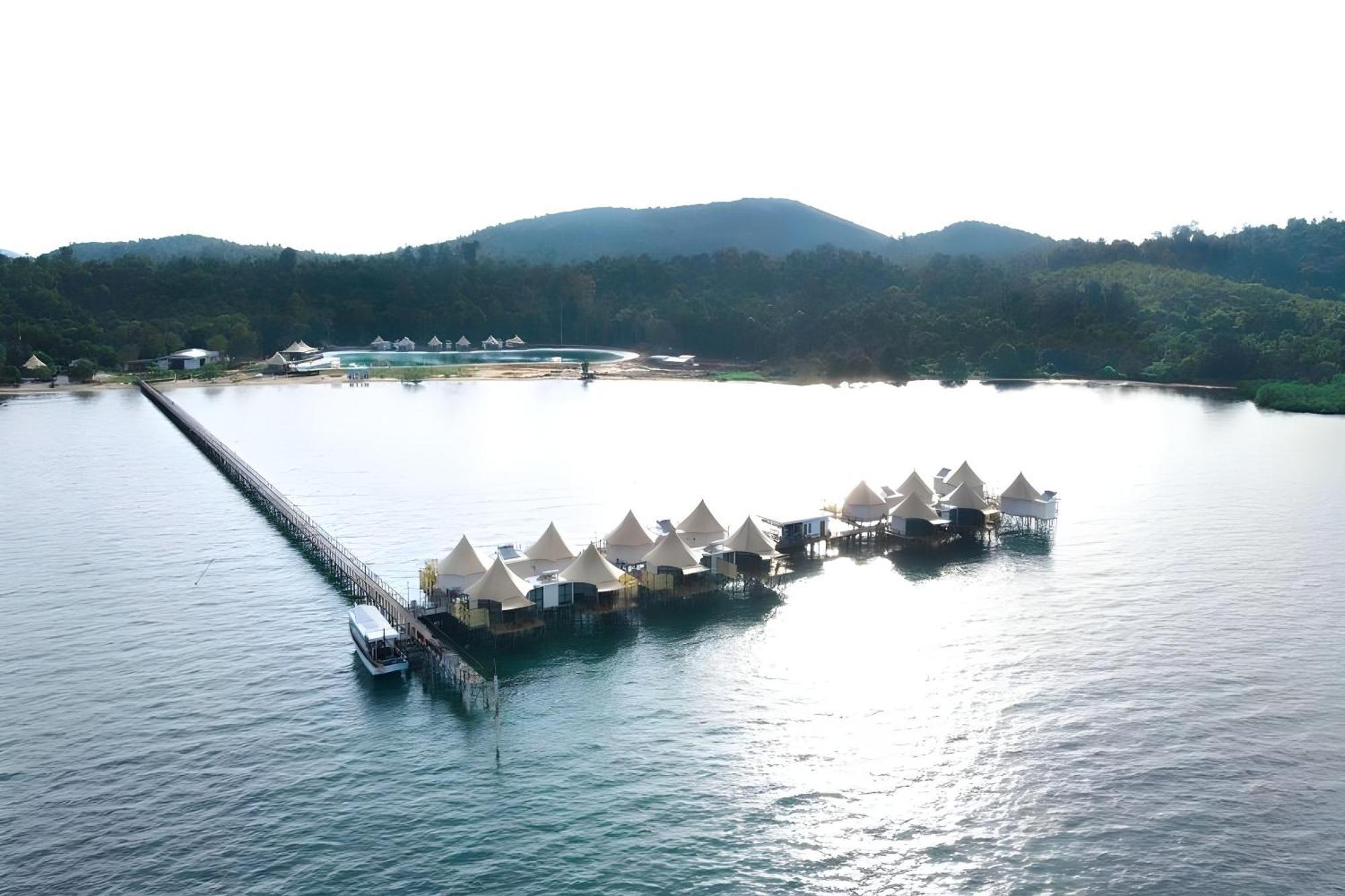 Kiki Beach Resort, Batam Galang Island Extérieur photo