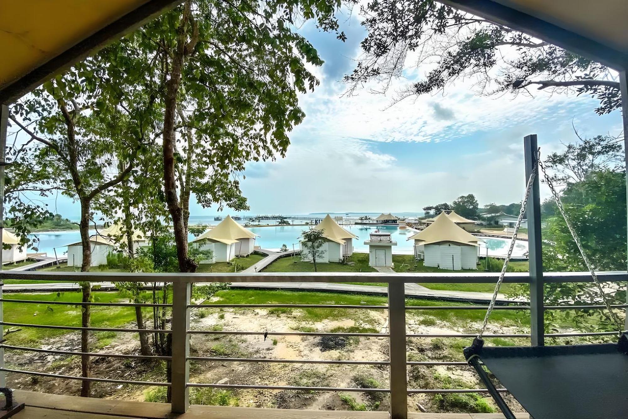 Kiki Beach Resort, Batam Galang Island Extérieur photo