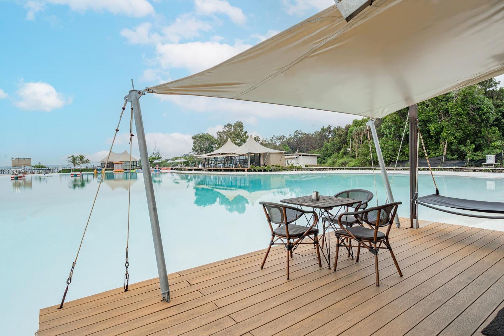 Kiki Beach Resort, Batam Galang Island Extérieur photo